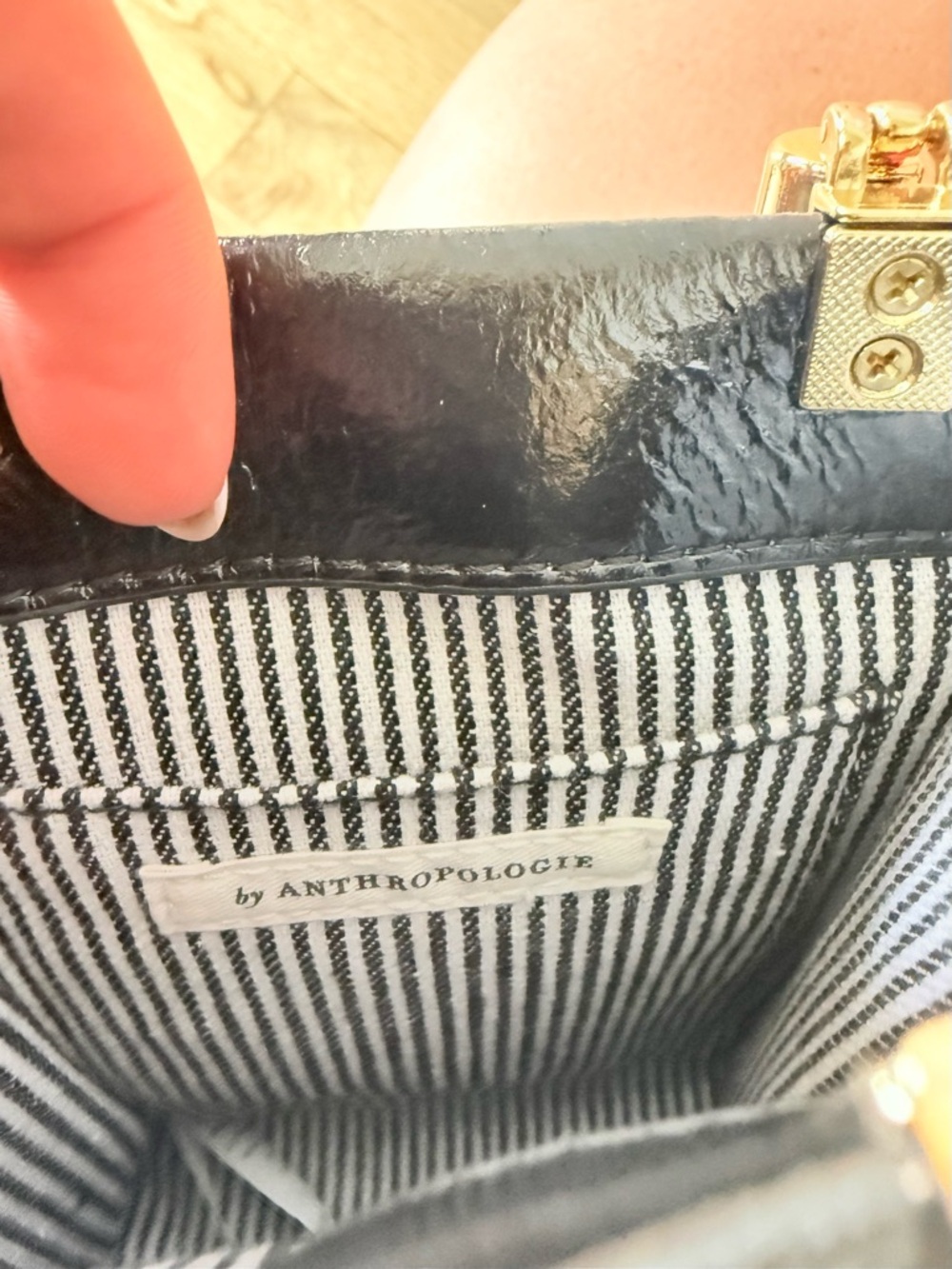 ANTHROPOLOGIE Patent North South Bag - Picture 6 of 6